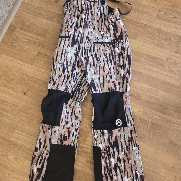 The North Face Pants - The North Face Summit Verbier GTX Bib  snow Pant - Women's. SMALL